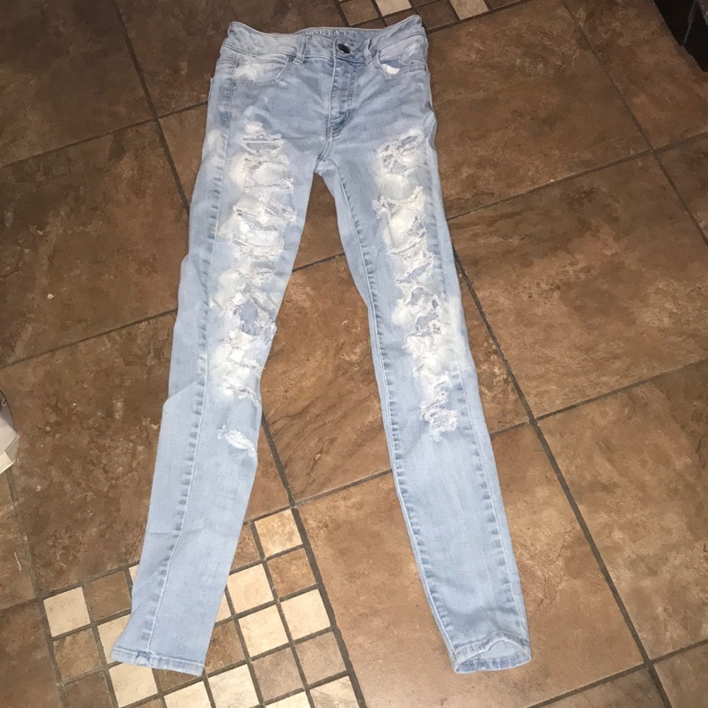 Juniors AE Distressed Jeggings